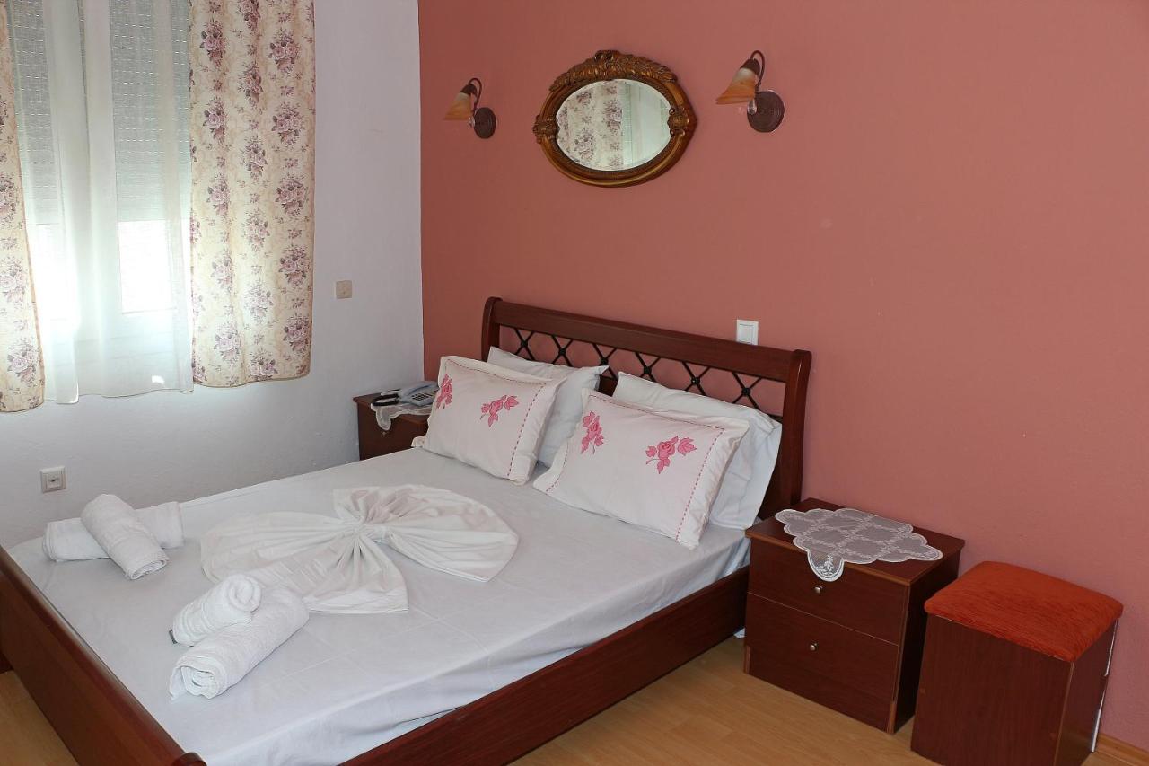 Kristal Hotel Prínos Extérieur photo