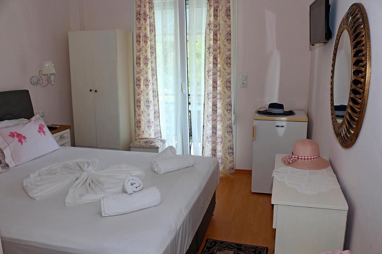 Kristal Hotel Prínos Extérieur photo