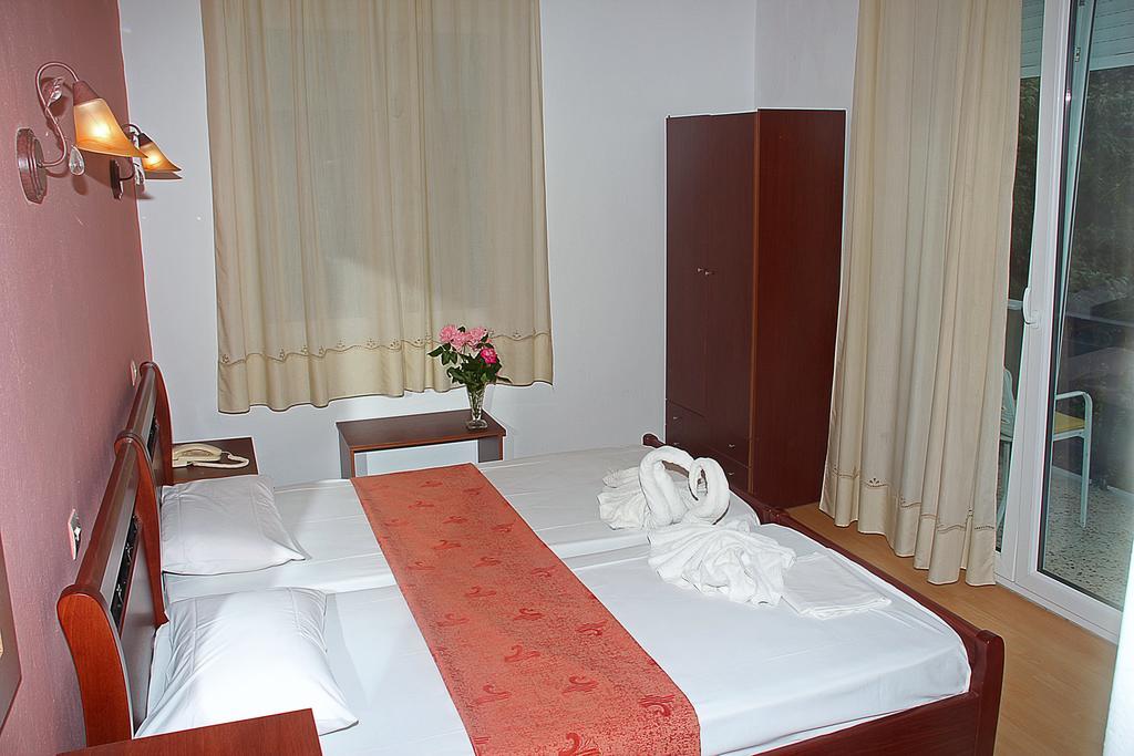 Kristal Hotel Prínos Chambre photo