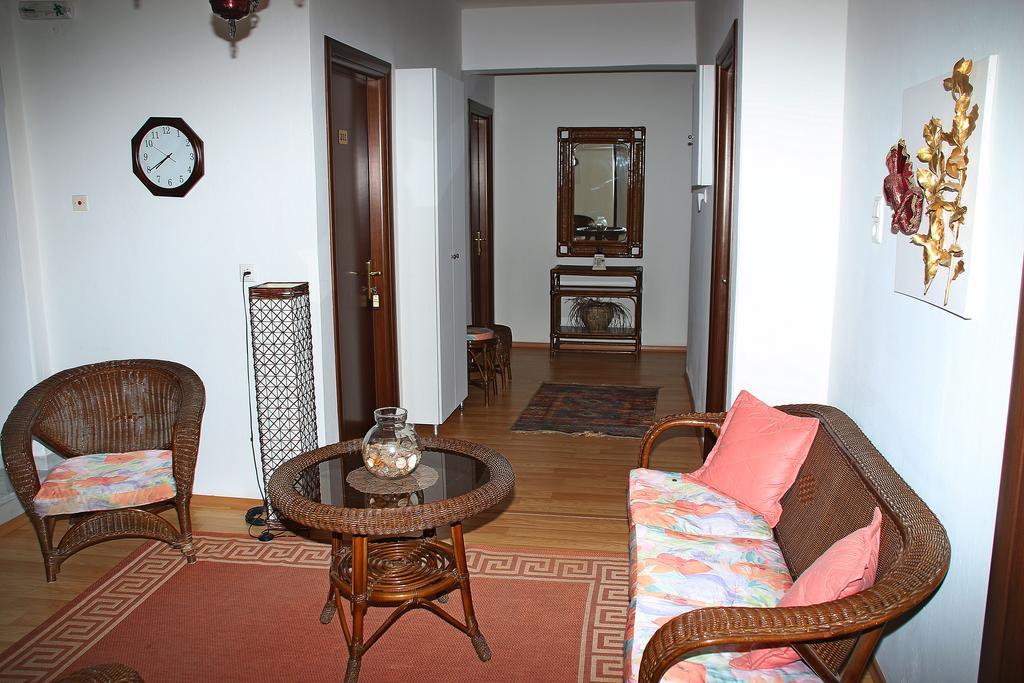 Kristal Hotel Prínos Extérieur photo